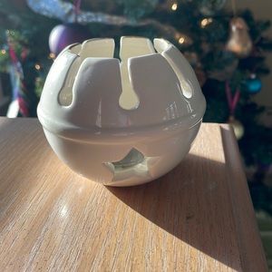 Lenox holiday votive holder